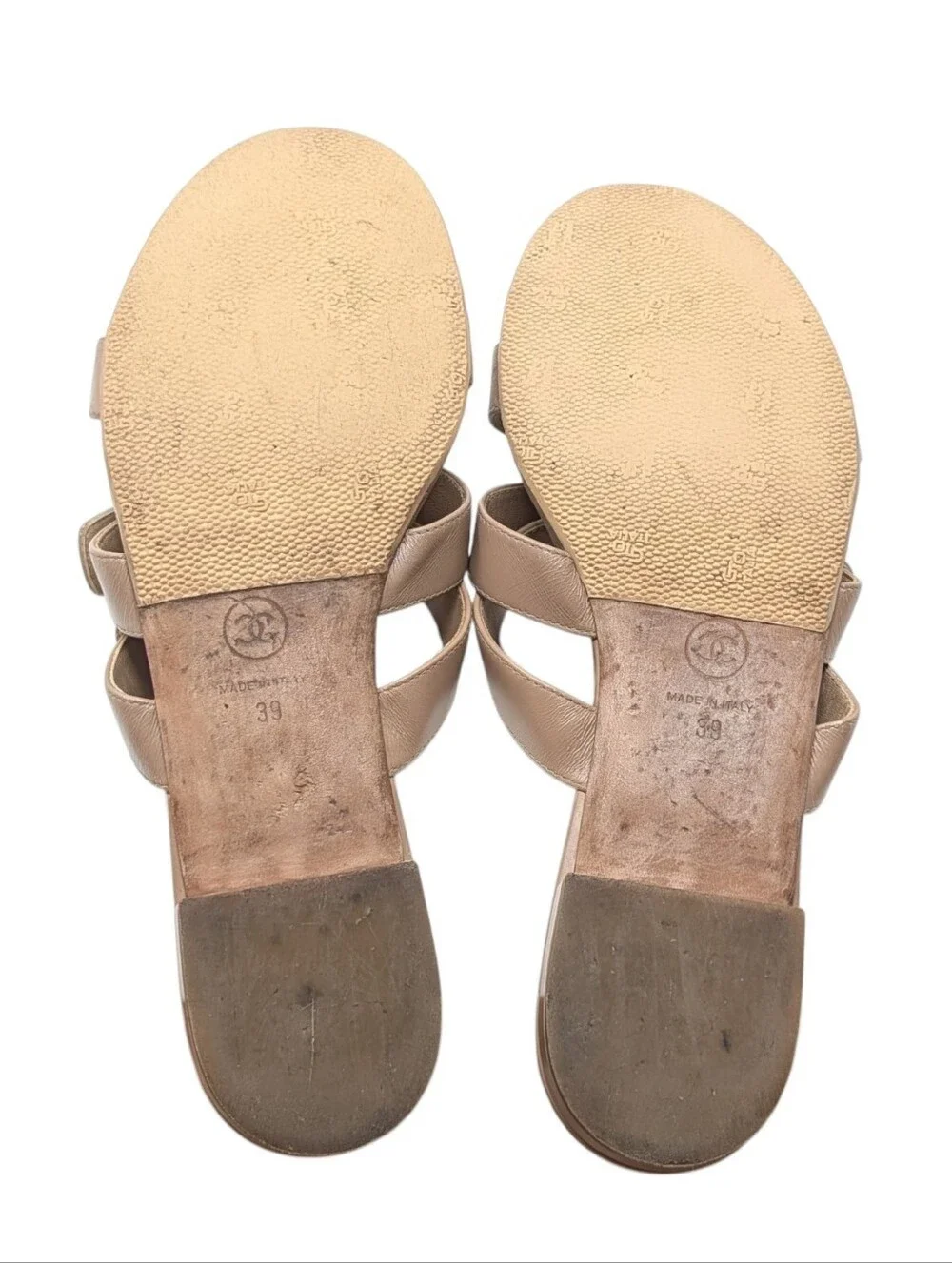 Chanel Beige Nude Interlocking CC Silver Turnlock Slide Mule Sandals Size EU 39